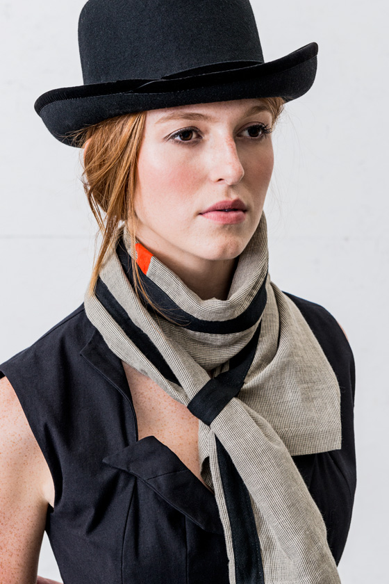 Brickfielder dress/Knik scarf